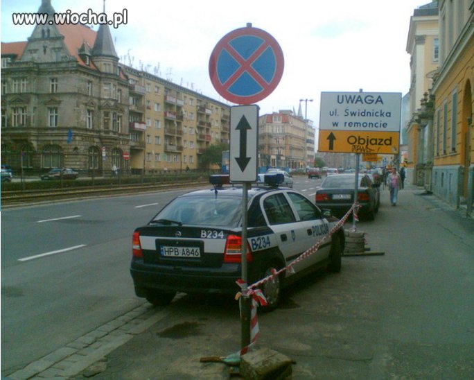 Co Wolno Wojewodzie To Nie Tobie Smrodzie Co wolno wojewodzie to nie tobie... - wiocha.pl absurd 1296161